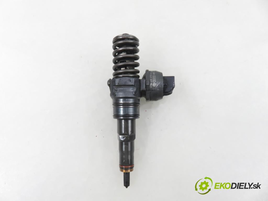 VW TRANSPORTER V Skrzynia (7HA, 7HH, 7EA, 7EH) FURGON 2003 77,00 1.9 TDI PD 105 - AXB 1896,00 vstříkovač 038130073AG ; 0414720215 (Vstřikovač paliva)
