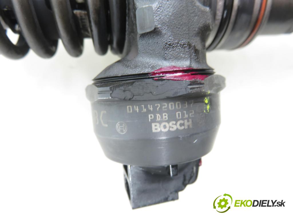 AUDI A4 (8E2, B6) SEDAN 2003 74,00 1.9 TDI PD 101 - AVB 1896,00 vstříkovač 038130073AJ ; 0414720037 (Vstřikovač paliva)