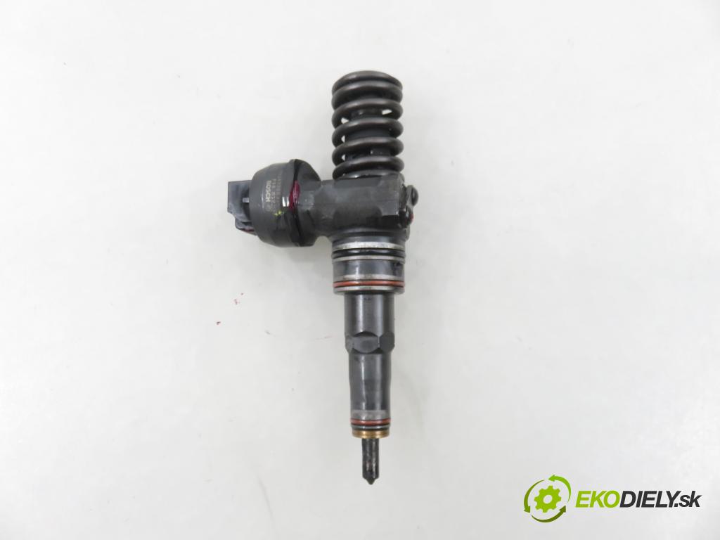 AUDI A4 (8E2, B6) SEDAN 2003 74,00 1.9 TDI PD 101 - AVB 1896,00 vstříkovač 038130073AJ ; 0414720037 (Vstřikovač paliva)