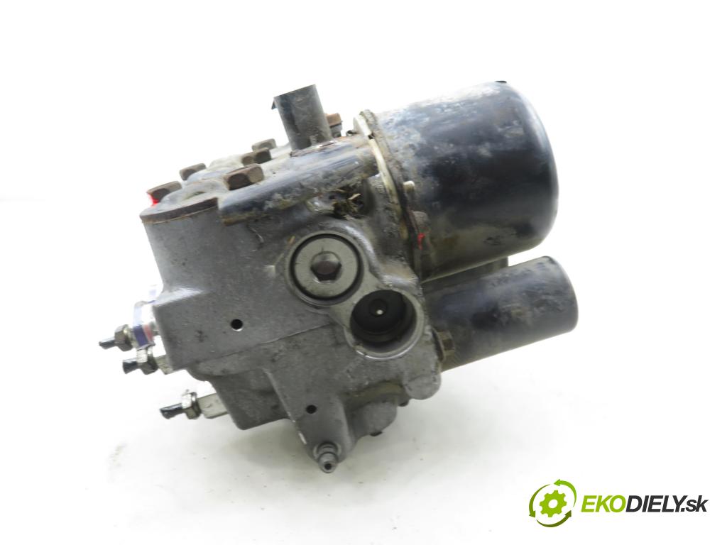 CHRYSLER VOYAGER II (ES) MINIVAN 1995 85,00 2.5 TD - VM HR 425 CLIEE 2499,00 Pumpa ABS 2822531 (Pumpa ABS)