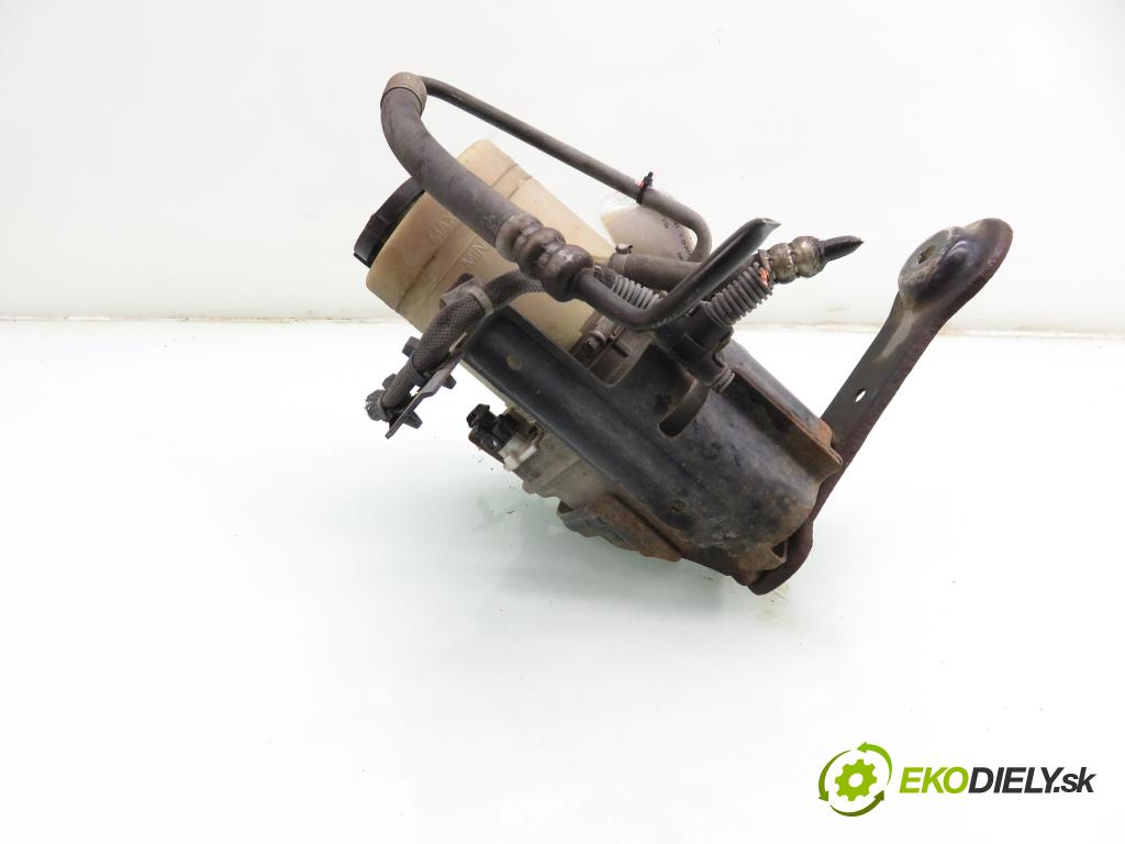 OPEL VECTRA C (Z02) SEDAN 2004 74,00 2.0 DTI 16V - Y 20 DTH 1995,00 Pumpa servočerpadlo