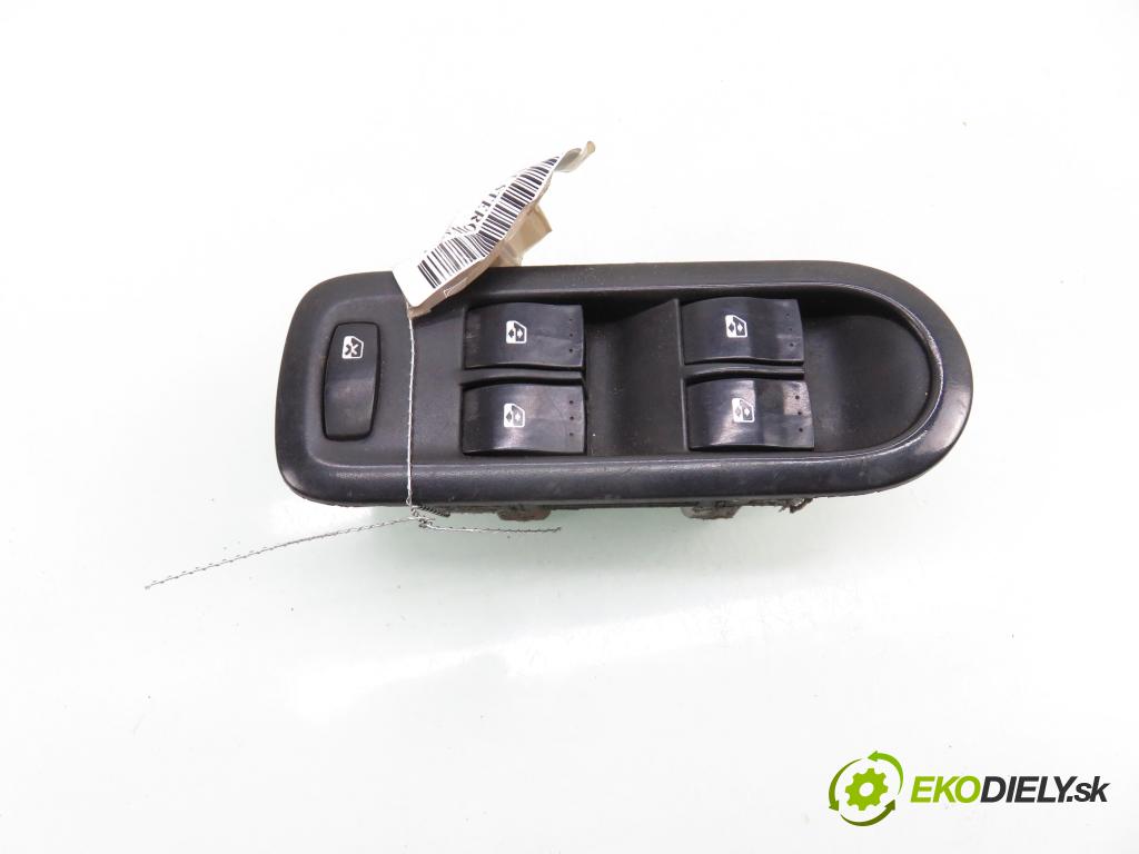 RENAULT SCENIC II (JM0/1_) MINIVAN 2004 88,00 1.9 DCI - F9Q 812 1870,00 Panel ovládania okien 156018070