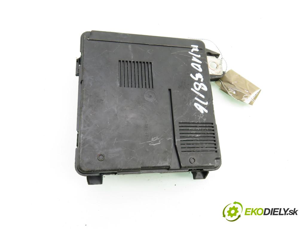 RENAULT SCENIC II (JM0/1_) MINIVAN 2004 88,00 1.9 DCI - F9Q 812 1870,00 MODUL BSM 8200306032A ; S118399200D