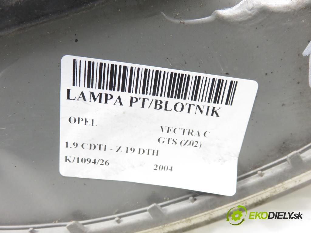 OPEL VECTRA C GTS (Z02) LIFTBACK 2004 110,00 1.9 CDTI - Z 19 DTH 1910,00 světlo pravé zadní 13157647