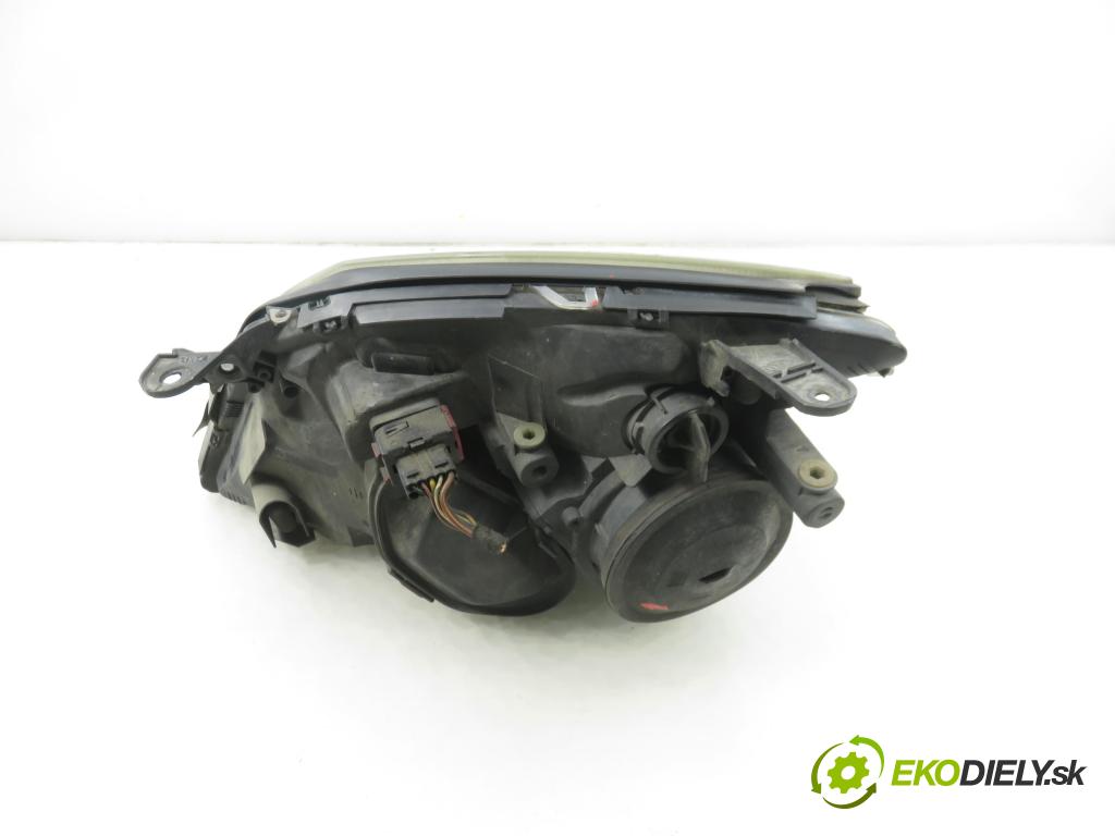 OPEL VECTRA C GTS (Z02) LIFTBACK 2004 110,00 1.9 CDTI - Z 19 DTH 1910,00 Svetlo PP