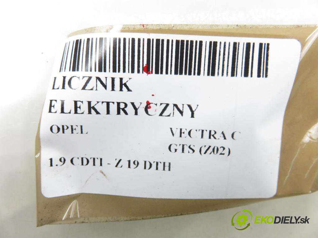OPEL VECTRA C GTS (Z02) LIFTBACK 2004 110,00 1.9 CDTI - Z 19 DTH 1910,00 prístrojovka elektrický 13144741UZ ; 110080166038