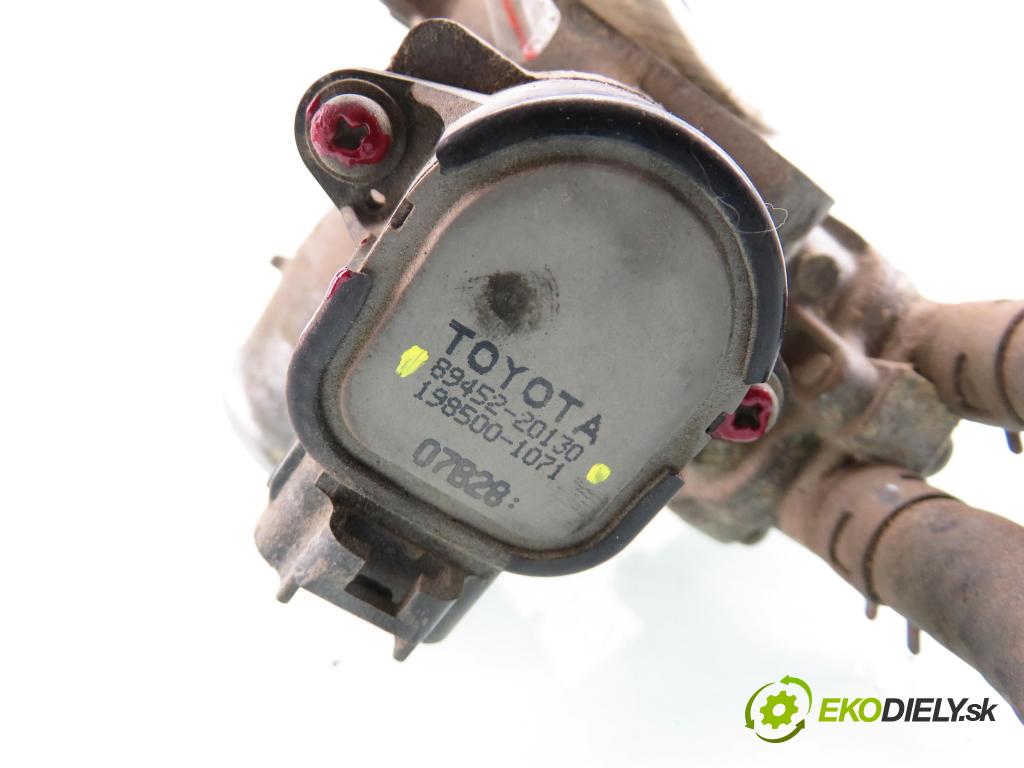 TOYOTA YARIS (_P1_) HB 2000 64,00 1.3 (SCP12_) - 2SZ-FE 1298,00 Škrtiaca klapka 2227021010 ; 8945220130 (Škrtiaca klapka)