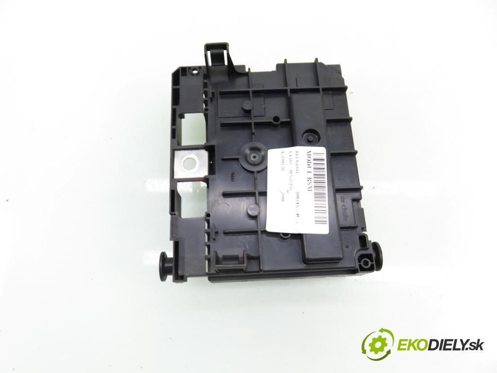PEUGEOT 308 (4A_, 4C_) HB 2008 70,00 1.4 16V - 8FS (EP3) 1397,00 MODUL BSM 9664706280