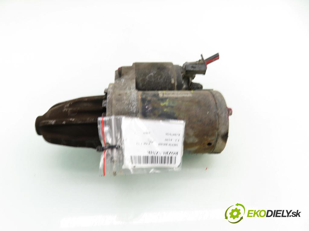 MITSUBISHI COLT VI (Z3_A, Z2_A) HB 2009 70,00 1.3 MIVEC 95 - 4A90 1332,00 startér MR994922 ; M000T45271ZT (Startér)