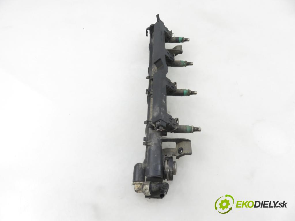 FORD FOCUS C-MAX (DM2) MINIVAN 2007 74,00 1.6 - HWDA 1596,00 lišta vstřikovací 98MF9F593BC ; 98MFBC ; 5M5G9H487BA (Vstřikovací lišta)