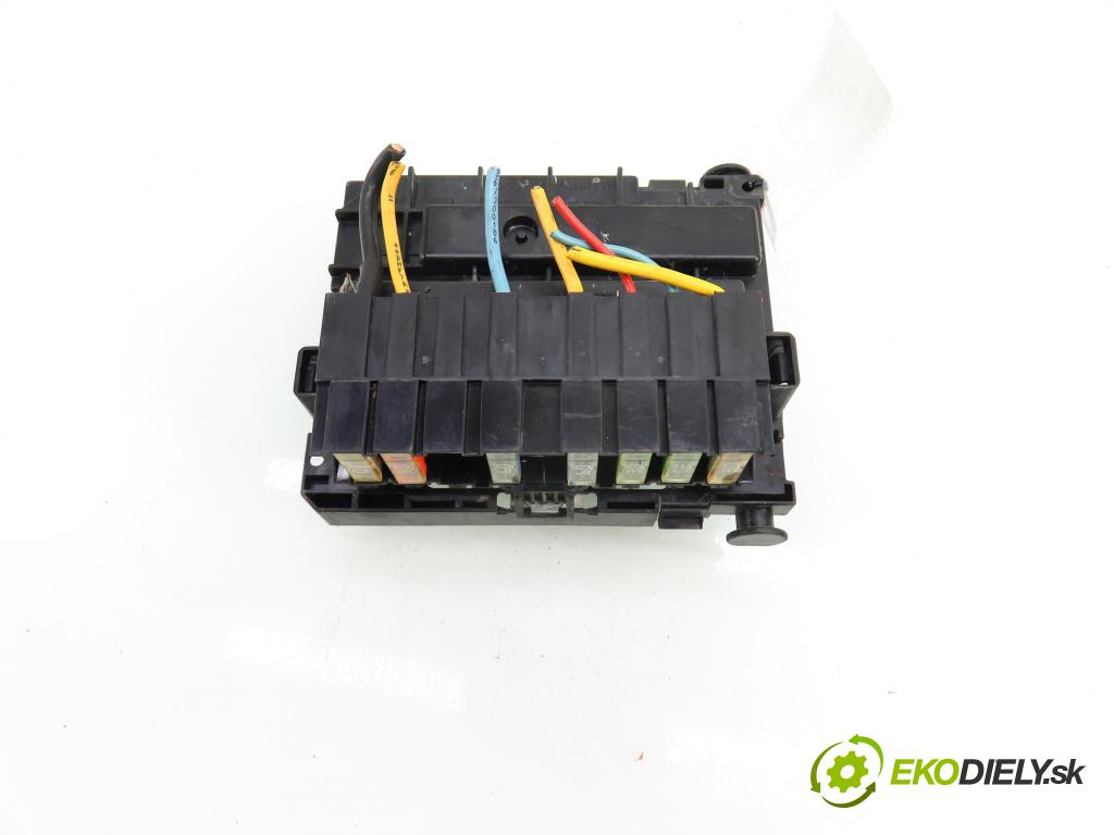 CITROEN C2 (JM_) HB 2004 44,00 1.1 - HFX (TU1JP) 1124,00 MODUL BSM 9659741780 ; S11137787