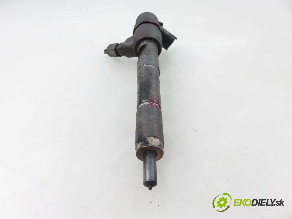 FIAT PANDA (169_) HB 2009 51,00 1.3 D Multijet - 188 A8.000 1248,00 vstrekovač 0445110083 (Vstrekovač paliva)