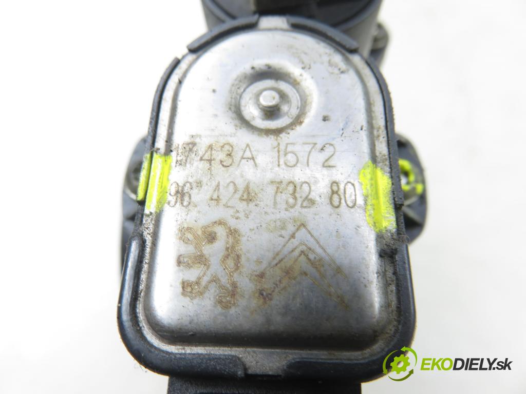PEUGEOT 206 liftback (2A/C) HB 2003 440,00 1.1 i - HFX (TU1JP) 1124,00 Škrtiaca klapka 9642473280 (Škrtiaca klapka)