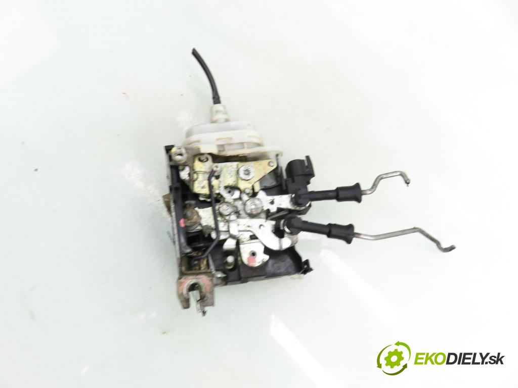 AUDI A3 (8L1) HB 1997 75,00 1.6 - BFQ 1595,00 zámok 8L1837015A