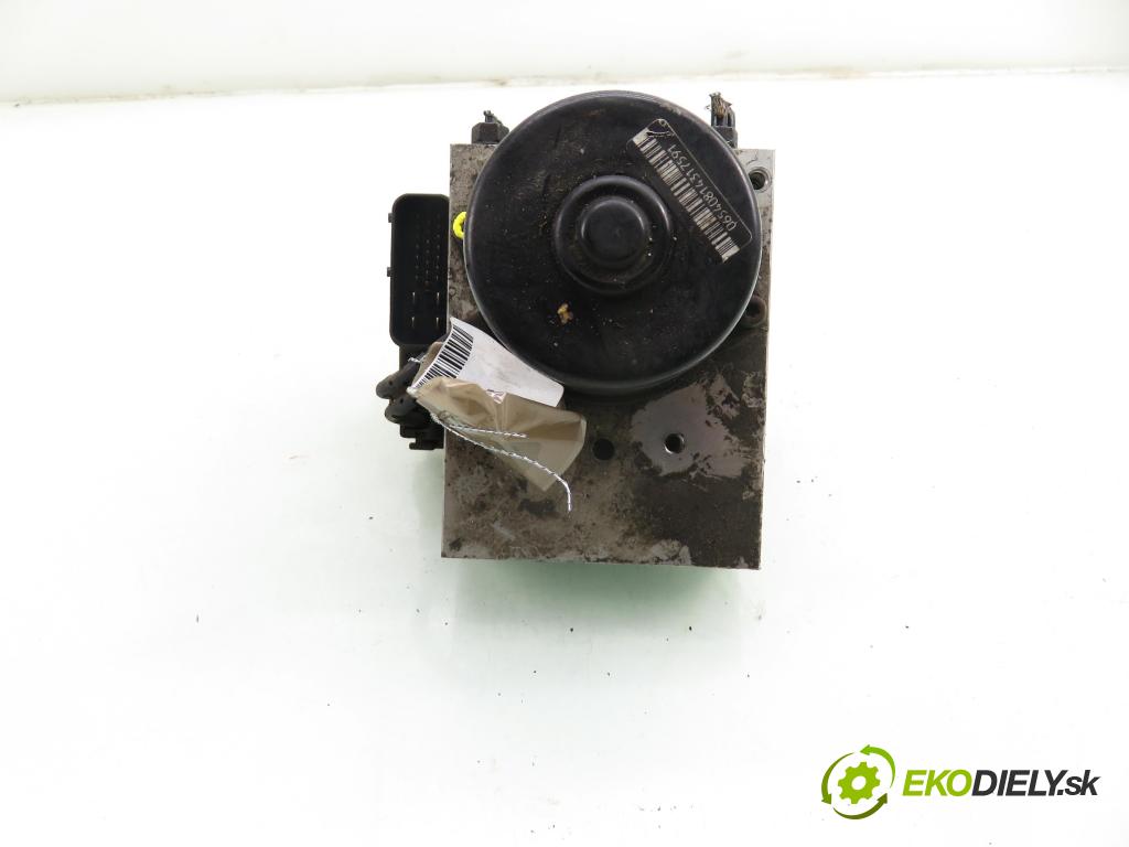 VW BORA (1J2) SEDAN 2001 85,00 1.9 TDI - AJM 1896,00 pumpa ABS 1J0614417A ; 10020402134 ; 10020804262 (Pumpa ABS)