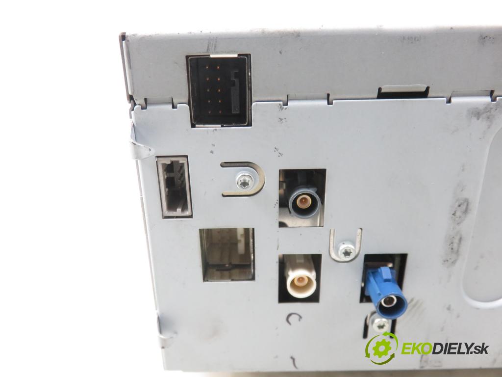 CITROEN C5 III Break (RW_) KOMBI 2010 177,00 3.0 HDi 240 - DT20C 2993,00 RADIO CD 96738861CL