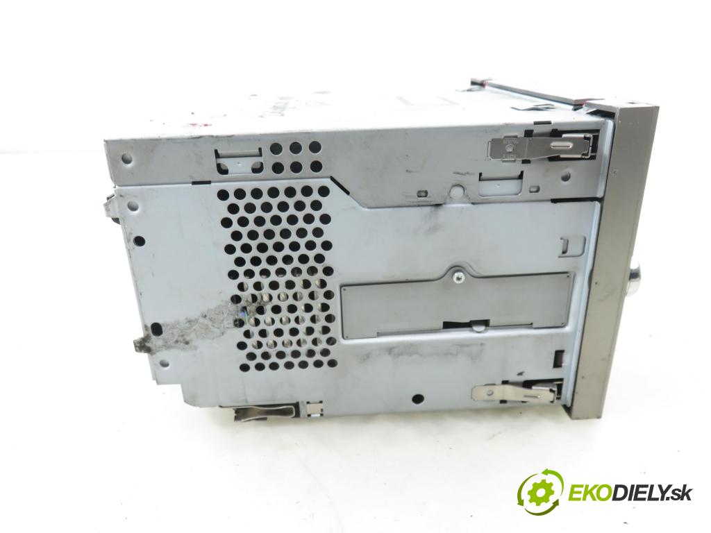 CITROEN C5 III Break (RW_) KOMBI 2010 177,00 3.0 HDi 240 - DT20C 2993,00 RADIO CD 96738861CL