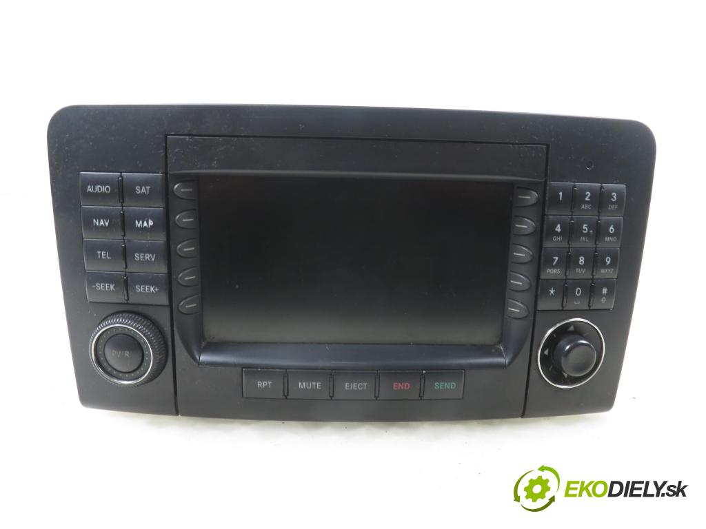 MERCEDES-BENZ KLASA GL (X164) SUV 2008 165,00 GL 320 CDI 4-matic (164.822) - OM 642.940 2987,00 RADIO CD A1648201779