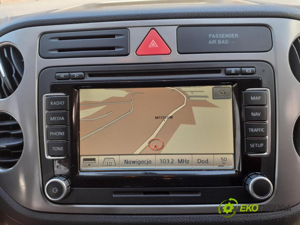 VW TIGUAN (5N_) SUV 2008 103,00 2.0 TDI 4motion - CBAB 1968,00 RADIO CD 1T0035680B