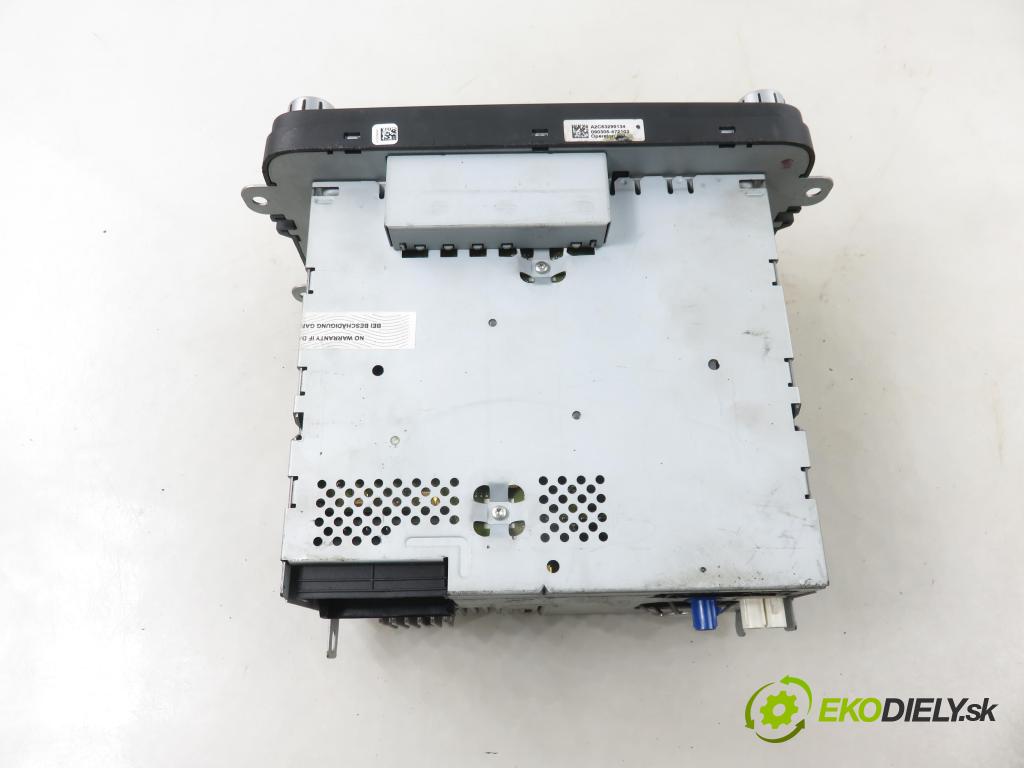 VW TIGUAN (5N_) SUV 2008 103,00 2.0 TDI 4motion - CBAB 1968,00 RADIO CD 1T0035680B