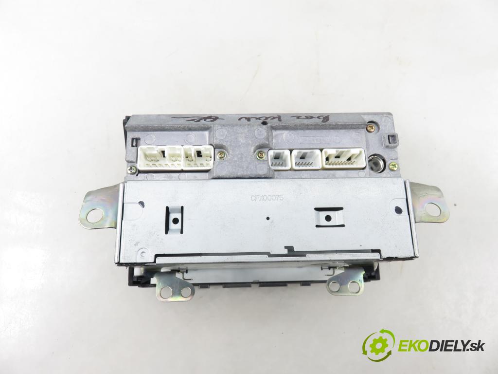 TOYOTA COROLLA Verso (ZER_, ZZE12_, R1_) MINIVAN 2005 85,00 2.0 D-4D (CUR10_) - 1CD-FTV 1995,00 RADIO CD 861200F010
