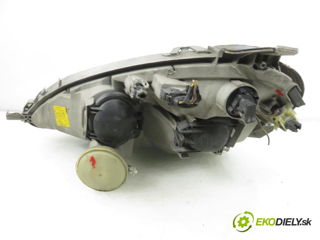 MERCEDES-BENZ KLASA A (W168) HB 2001 70,00 A 170 CDI 95 - OM 668.942 1689,00 světlo PP A1688201861 ; 0301192202