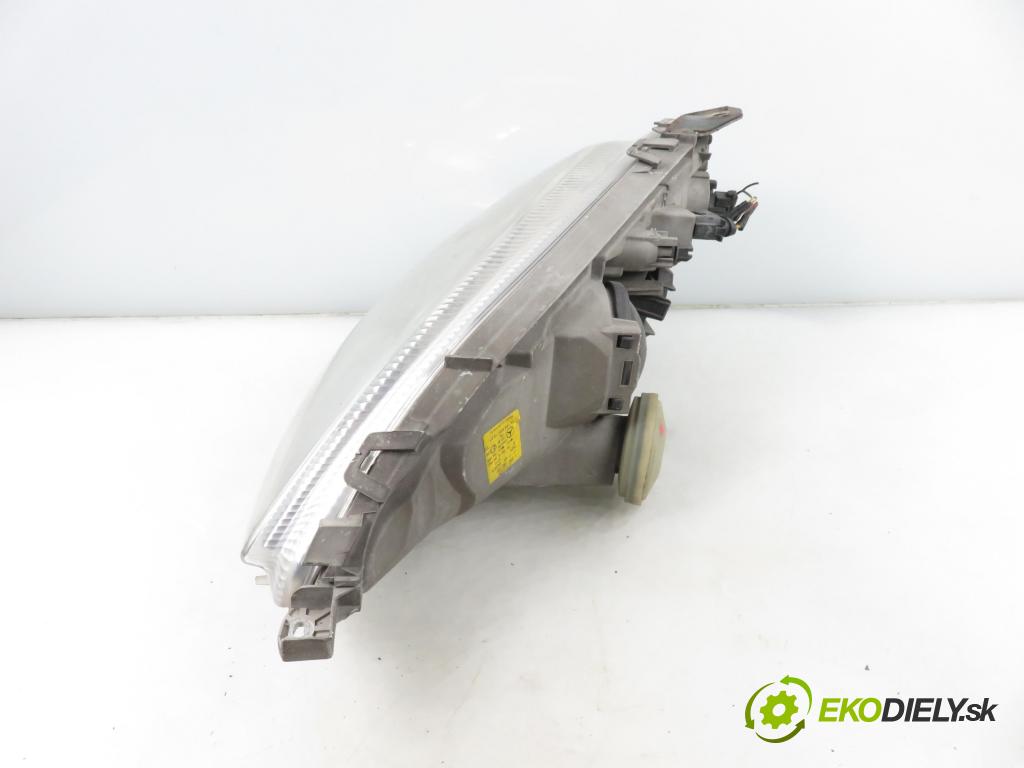 MERCEDES-BENZ KLASA A (W168) HB 2001 70,00 A 170 CDI 95 - OM 668.942 1689,00 světlo PP A1688201861 ; 0301192202