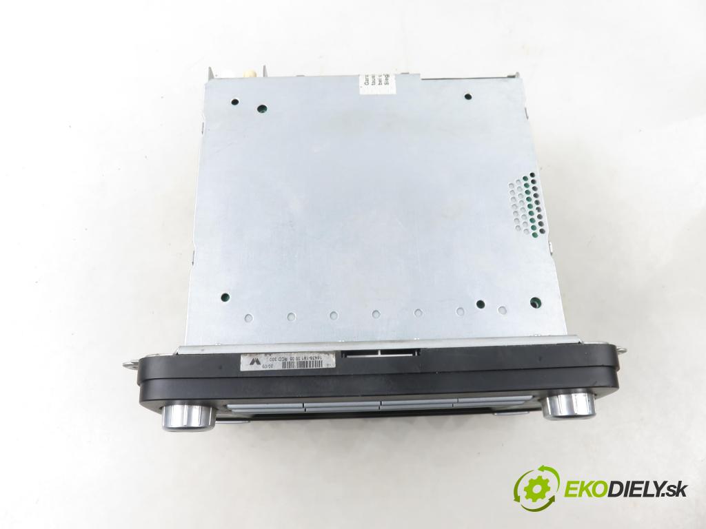 VW PASSAT B6 Variant (3C5) KOMBI 2007 103,00 2.0 TDI PD 8V 140 - BMP 1968,00 RADIO CD 1K0035186T