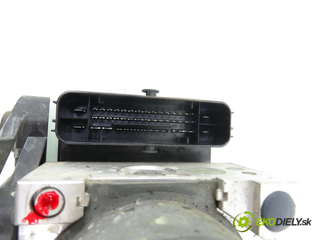 AUDI A3 Limousine (8VS, 8VM) SEDAN 2013 110,00 2.0 TDI - CRBC 1968,00 Pumpa ABS 5Q0907379AB ; 10091543483 ; 10062236401 (Pumpa ABS)