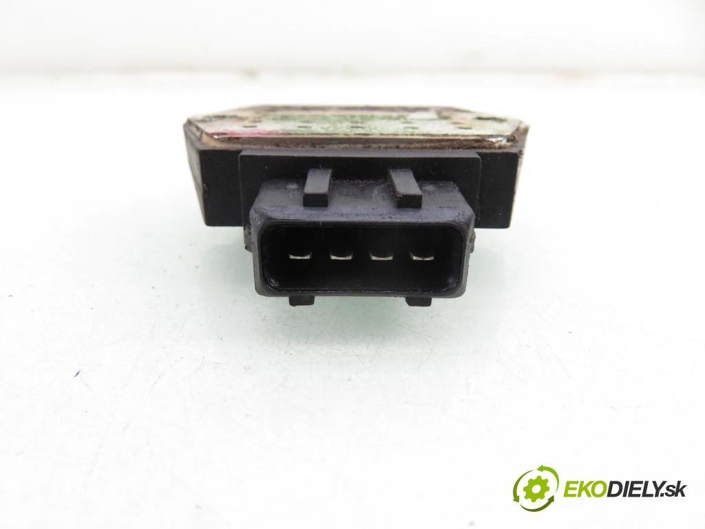 VW PASSAT B5 (3B2) SEDAN 2000 110,00 1.8 T - APU 1781,00 MODUL zapaľovací 8D0905351 ; DIS408