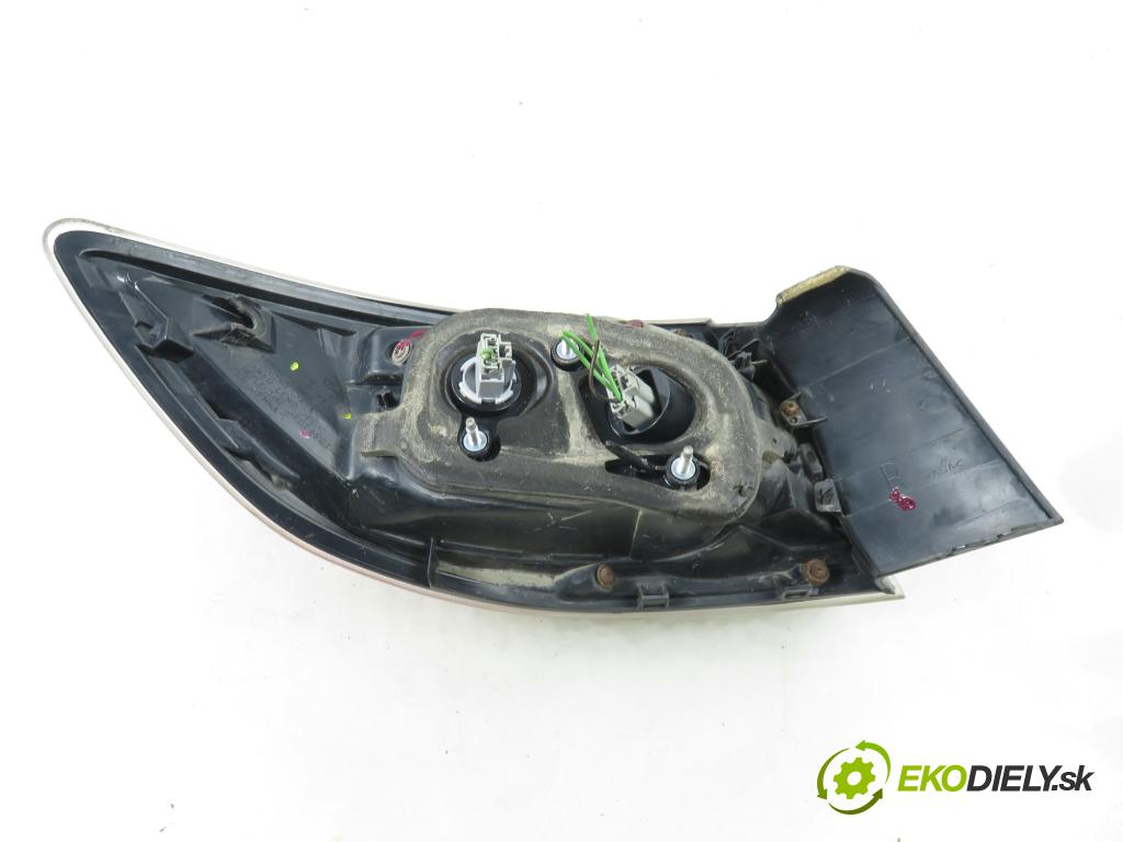 MAZDA 3 (BL) HB 2009 136,00 2.2 MZR CD - R2AA 2184,00 světlo pravé zadní BBN751150