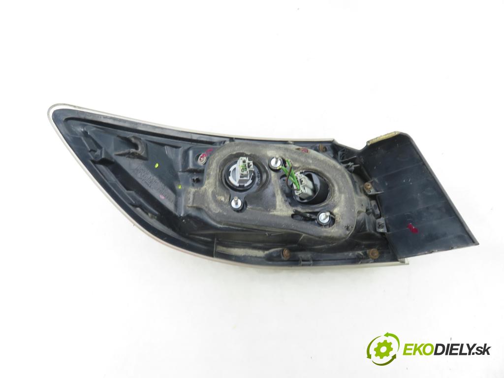 MAZDA 3 (BL) HB 2009 136,00 2.2 MZR CD - R2AA 2184,00 světlo pravé zadní BBN751150