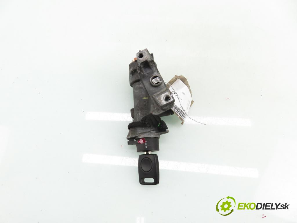 AUDI A3 (8L1) HB 1997 75,00 1.6 8V 102 - BFQ 1595,00 spinačka 4B0905851B (Spínacia skrinka)