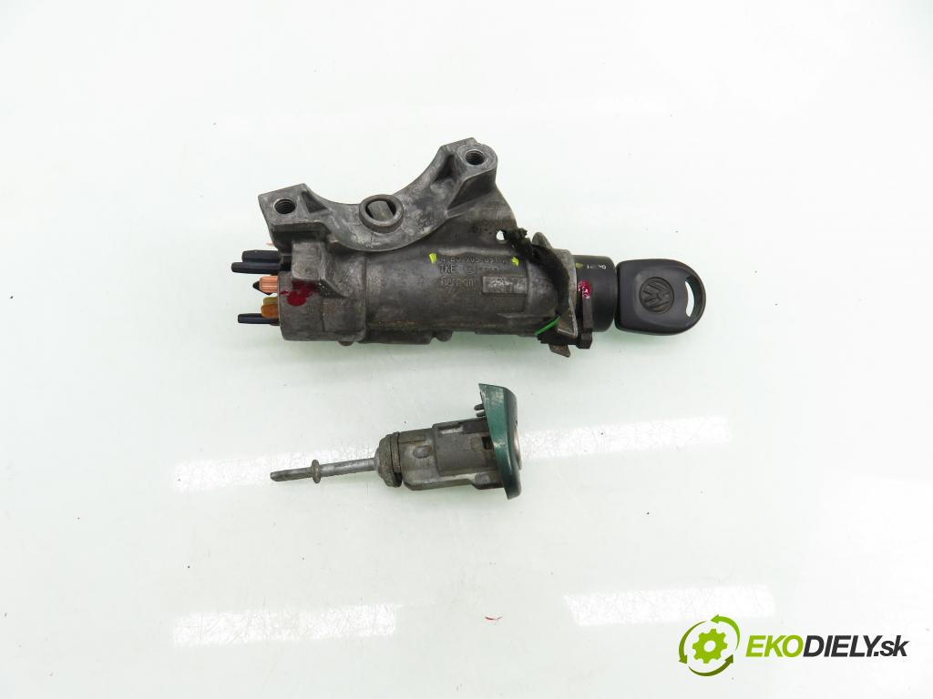 VW PASSAT B5 (3B2) SEDAN 2000 110,00 1.8 T - APU 1781,00 spinačka / zámky 4B0905851A