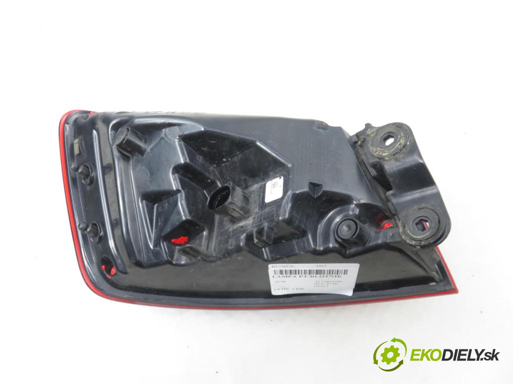 AUDI A3 Limousine (8VS, 8VM) SEDAN 2013 110,00 2.0 TDI - CRBC 1968,00 Svetlo pravé zadné 8V5945096A