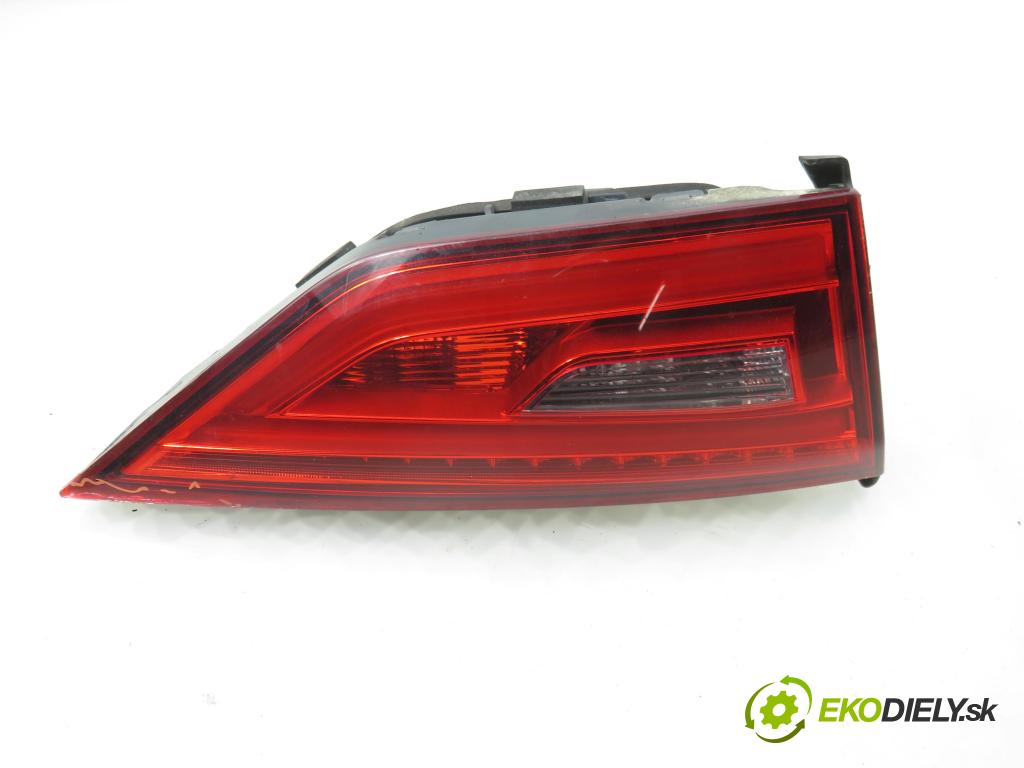 AUDI A3 Limousine (8VS, 8VM) SEDAN 2013 110,00 2.0 TDI - CRBC 1968,00 světlo levé zadní kufr 8V5945093A