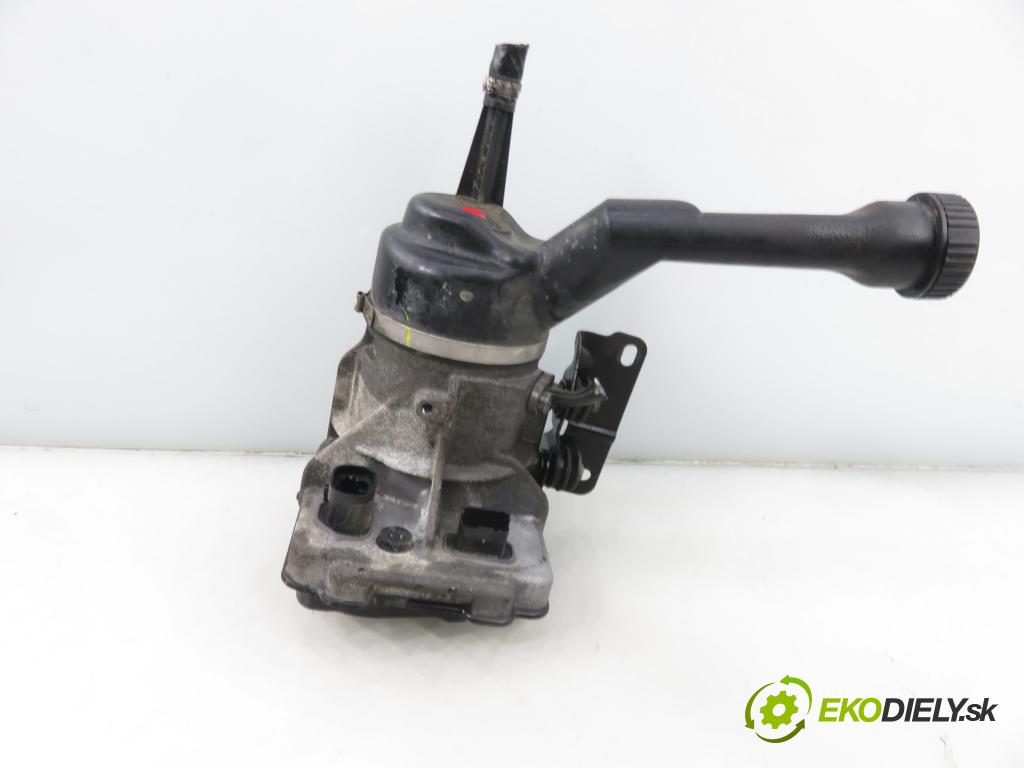 PEUGEOT 308 (4A_, 4C_) HB 2008 70,00 1.4 16V - 8FS (EP3) 1397,00 Pumpa servočerpadlo 9665194680 ; 9684979180 ; A0015321