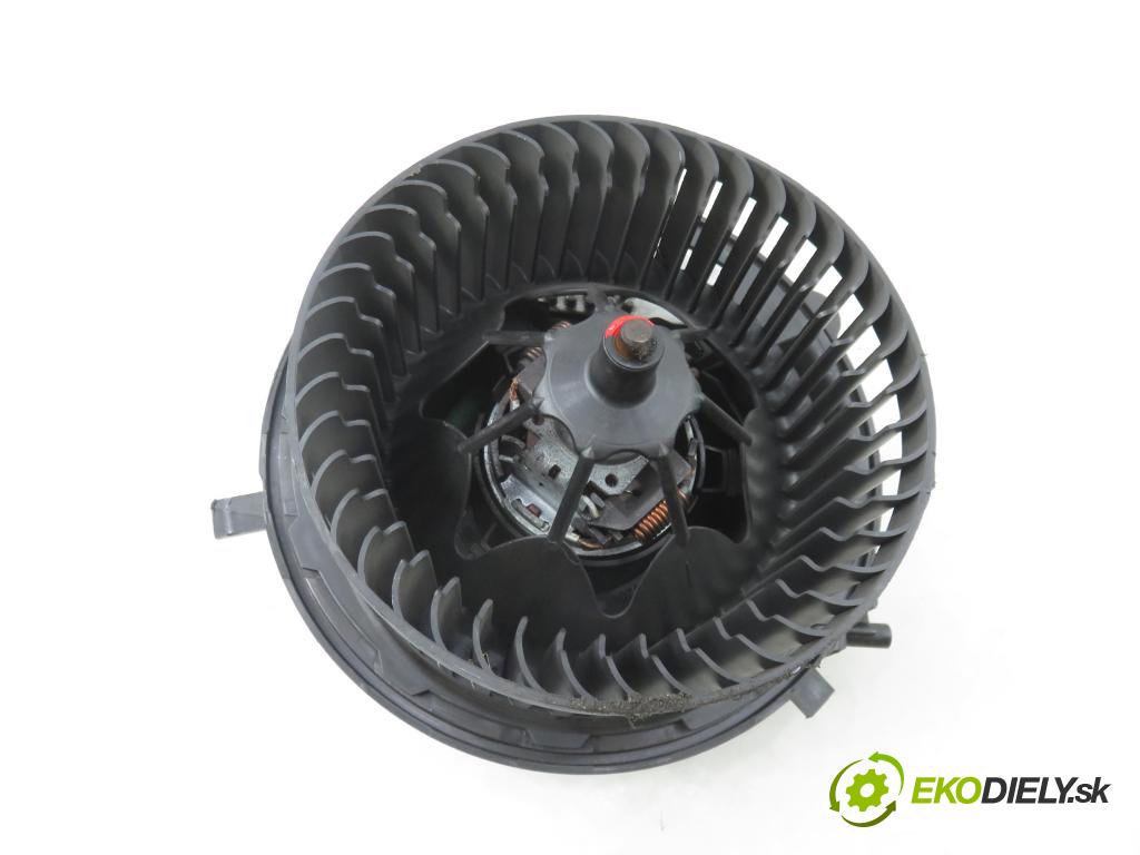 AUDI A3 Limousine (8VS, 8VM) SEDAN 2013 110,00 2.0 TDI - CRBC 1968,00 Ventilátor vetráku 5Q1819021B ; 5Q0907521E