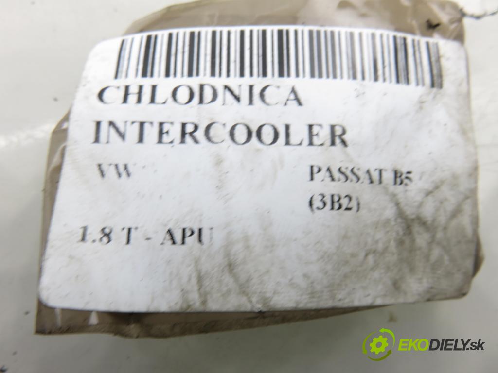 VW PASSAT B5 (3B2) SEDAN 2000 110,00 1.8 T - APU 1781,00 chladič intercooler 058145805B