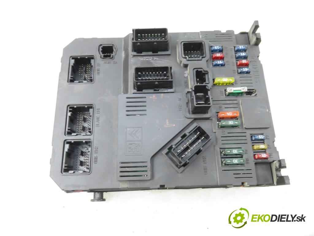 PEUGEOT 206 liftback (2A/C) HB 2003 440,00 1.1 i - HFX (TU1JP) 1124,00 MODUL BSI S1180585120B ; 9650584780