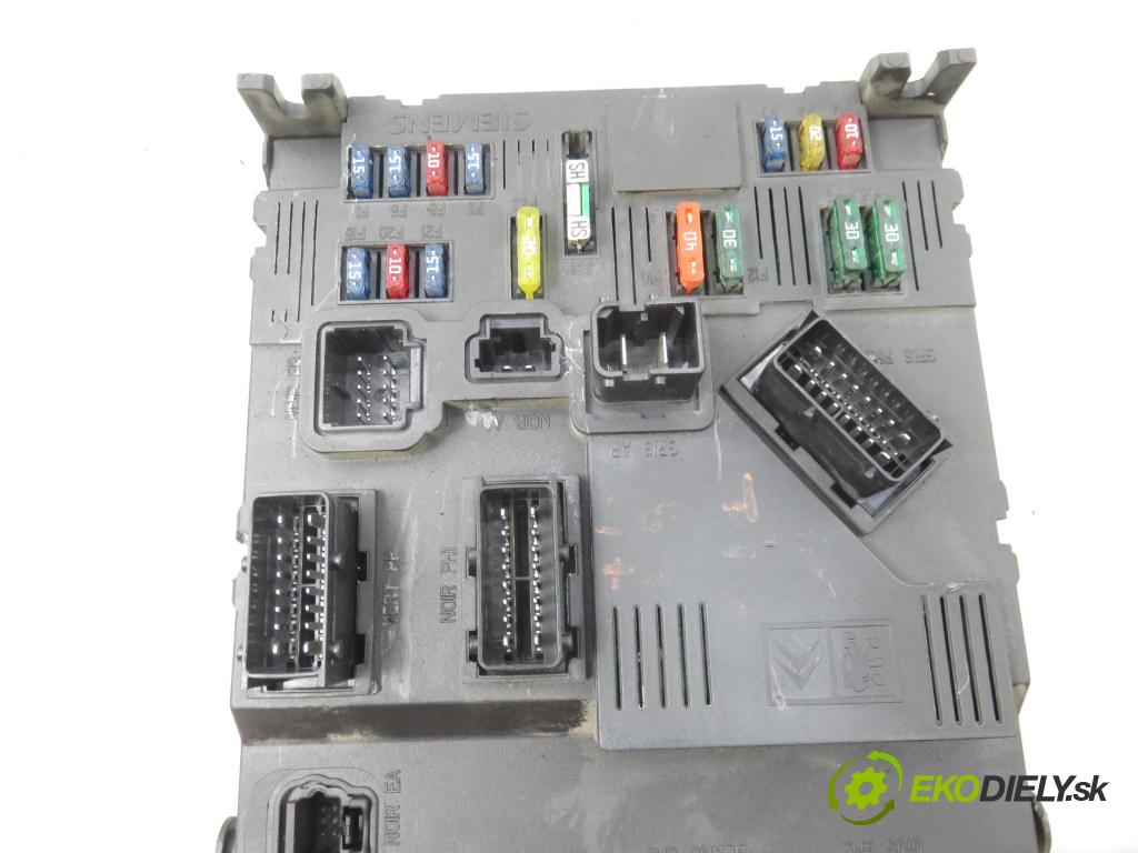 PEUGEOT 206 liftback (2A/C) HB 2003 440,00 1.1 i - HFX (TU1JP) 1124,00 MODUL BSI S1180585120B ; 9650584780