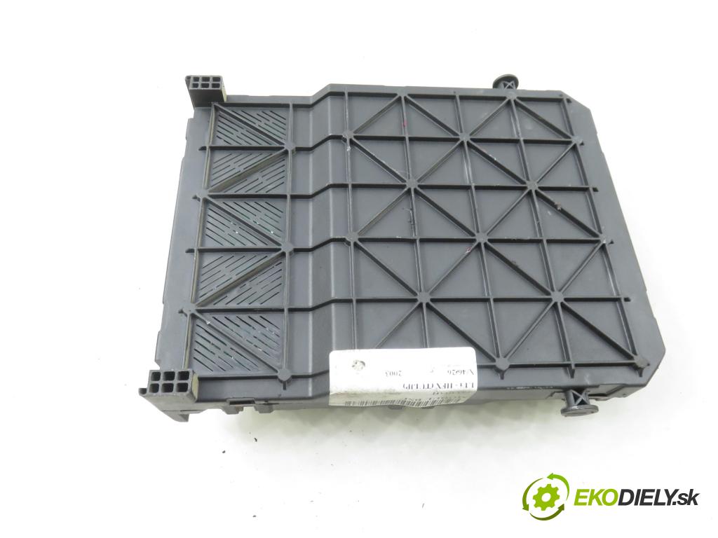 PEUGEOT 206 liftback (2A/C) HB 2003 440,00 1.1 i - HFX (TU1JP) 1124,00 MODUL BSI S1180585120B ; 9650584780