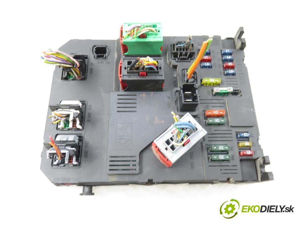 PEUGEOT 206 liftback (2A/C) HB 2003 440,00 1.1 i - HFX (TU1JP) 1124,00 MODUL BSI S1180585120B ; 9650584780