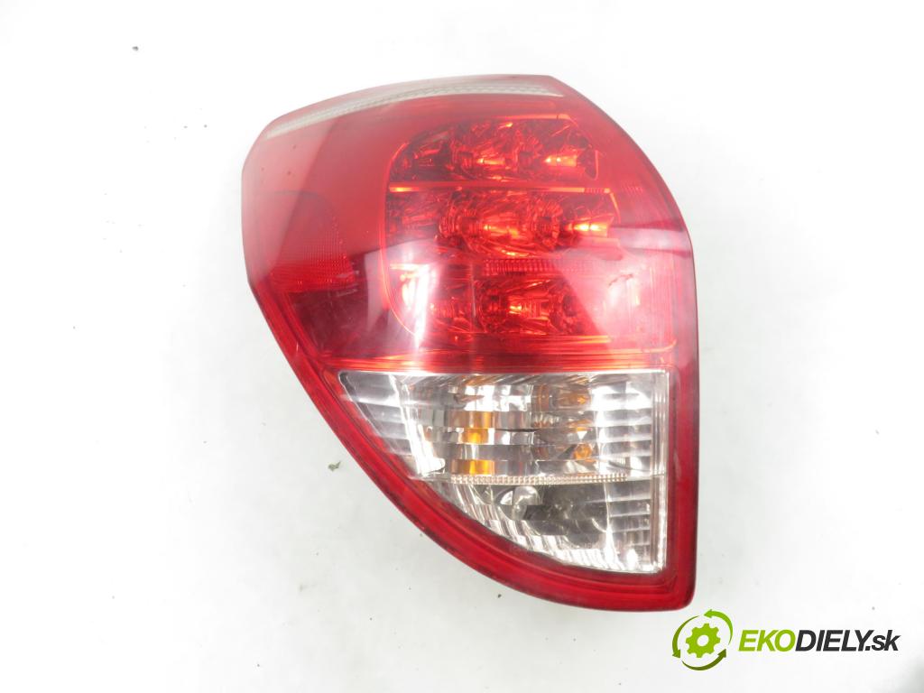 TOYOTA RAV 4 III (_A3_) SUV 2007 130,00 2.2 D 4WD (ALA30_) - 2AD-FHV 2231,00 Svetlo ľavé zadné 