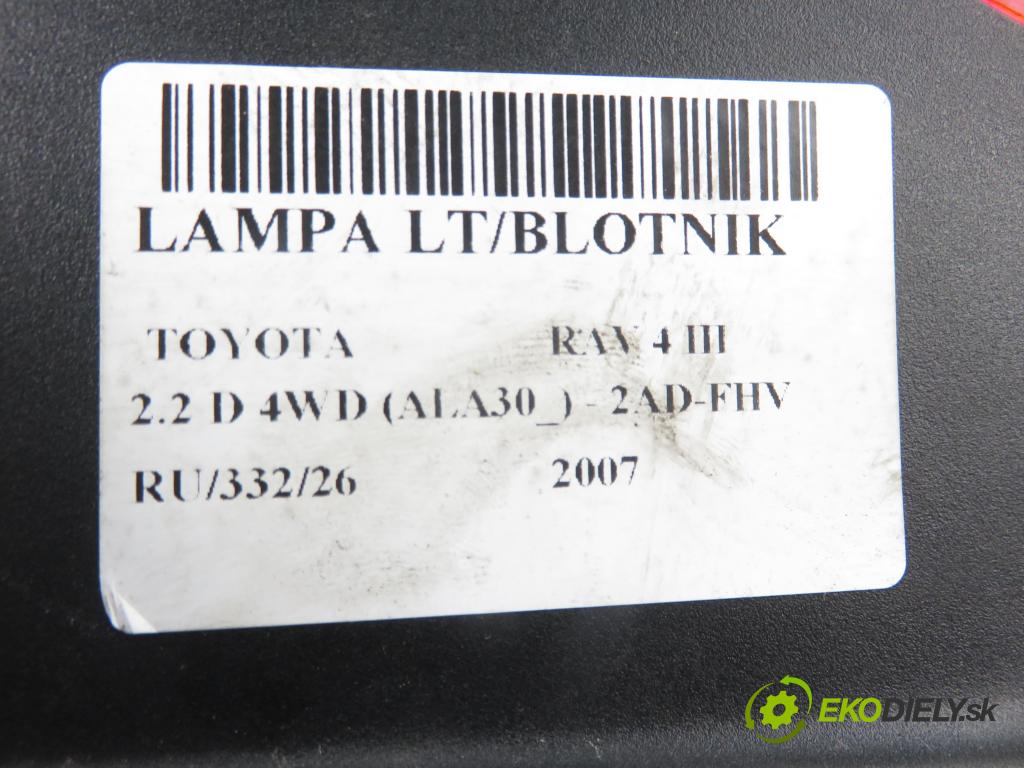 TOYOTA RAV 4 III (_A3_) SUV 2007 130,00 2.2 D 4WD (ALA30_) - 2AD-FHV 2231,00 Svetlo ľavé zadné