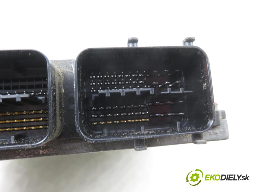 TOYOTA RAV 4 III (_A3_) SUV 2007 130,00 2.2 D 4WD (ALA30_) - 2AD-FHV 2231,00 Riadiaca jednotka Motor 8966142C10 ; 1758007743