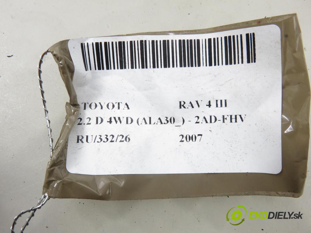 TOYOTA RAV 4 III (_A3_) SUV 2007 130,00 2.2 D 4WD (ALA30_) - 2AD-FHV 2231,00 Motorček stieračov 8511042150 ; 1593000250