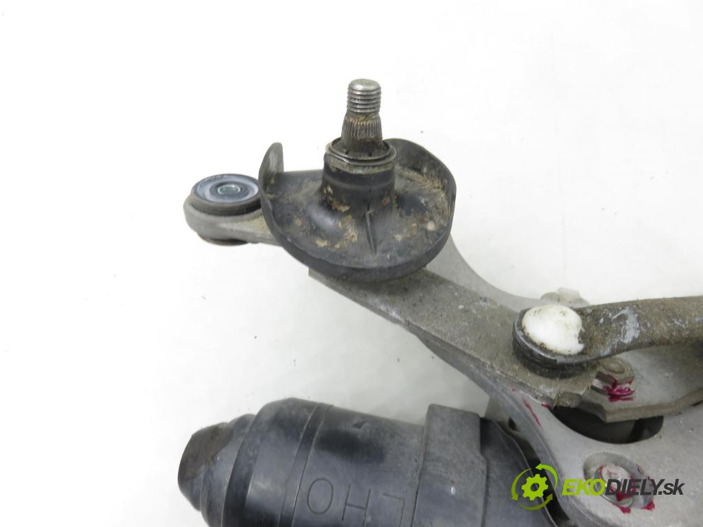 TOYOTA RAV 4 III (_A3_) SUV 2007 130,00 2.2 D 4WD (ALA30_) - 2AD-FHV 2231,00 Motorček stieračov 8511042150 ; 1593000250