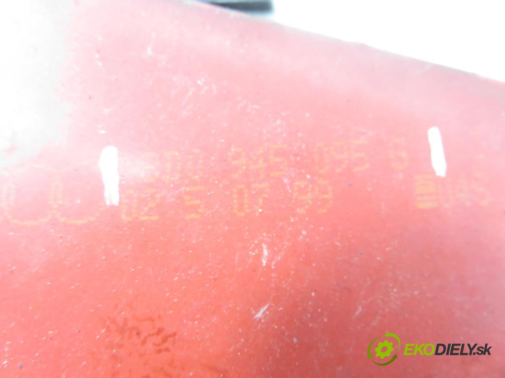 AUDI A4 (8D2, B5) SEDAN 1999 74,00 1.6 - AHL 1595,00 Svetlo ľavé zadné 8D0945095G