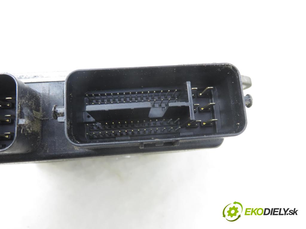MITSUBISHI COLT VI (Z3_A, Z2_A) HB 2006 55,00 1.1 - 3A91 1124,00 Riadiaca jednotka Motor A1341501779 ; 1860A551